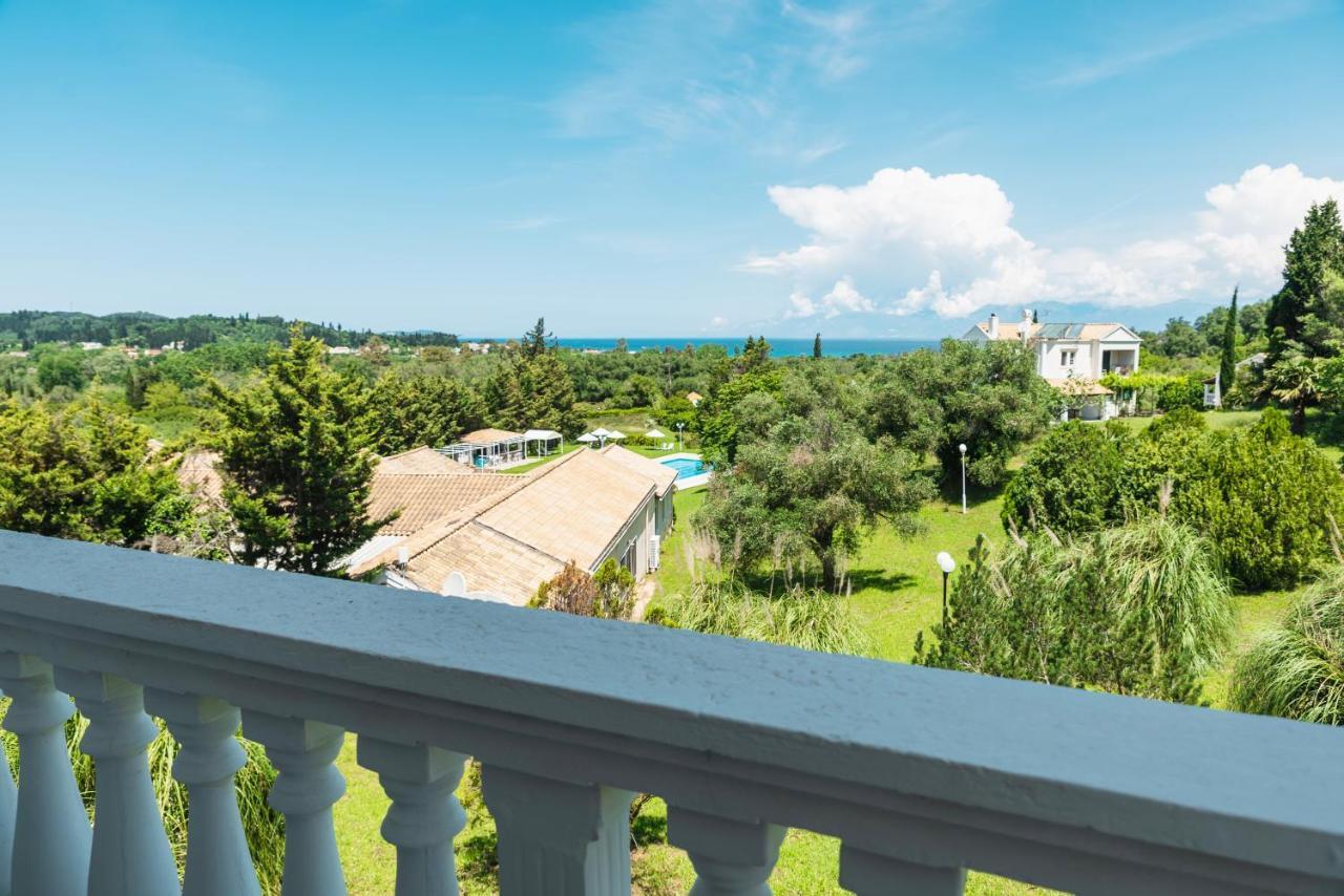 Rebecca'S Village Corfu Hotel Karousades  Екстер'єр фото