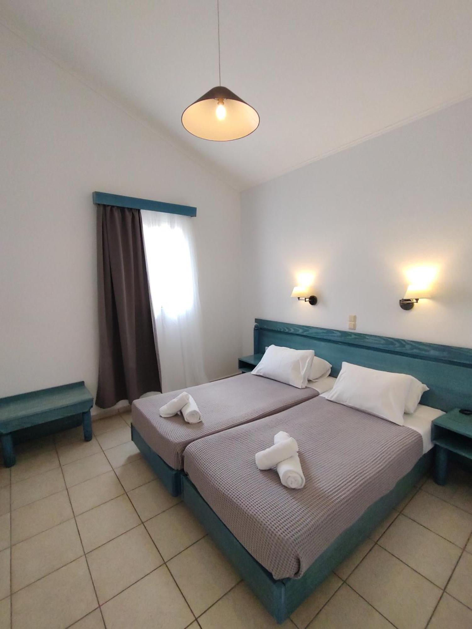 Rebecca'S Village Corfu Hotel Karousades  Екстер'єр фото